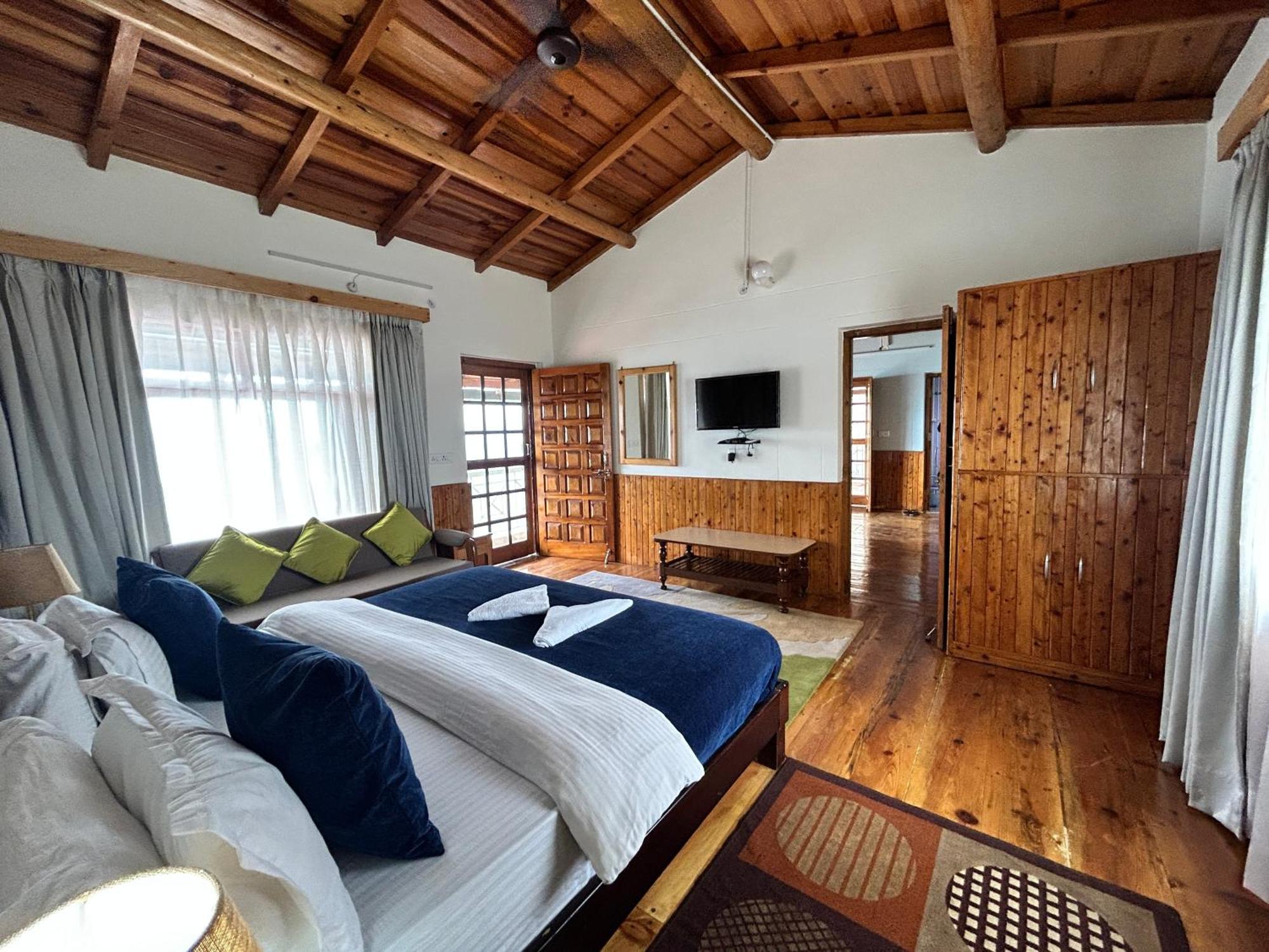 Kasar Himalaya Holiday Resort, Binsar Rd Almora Exterior photo