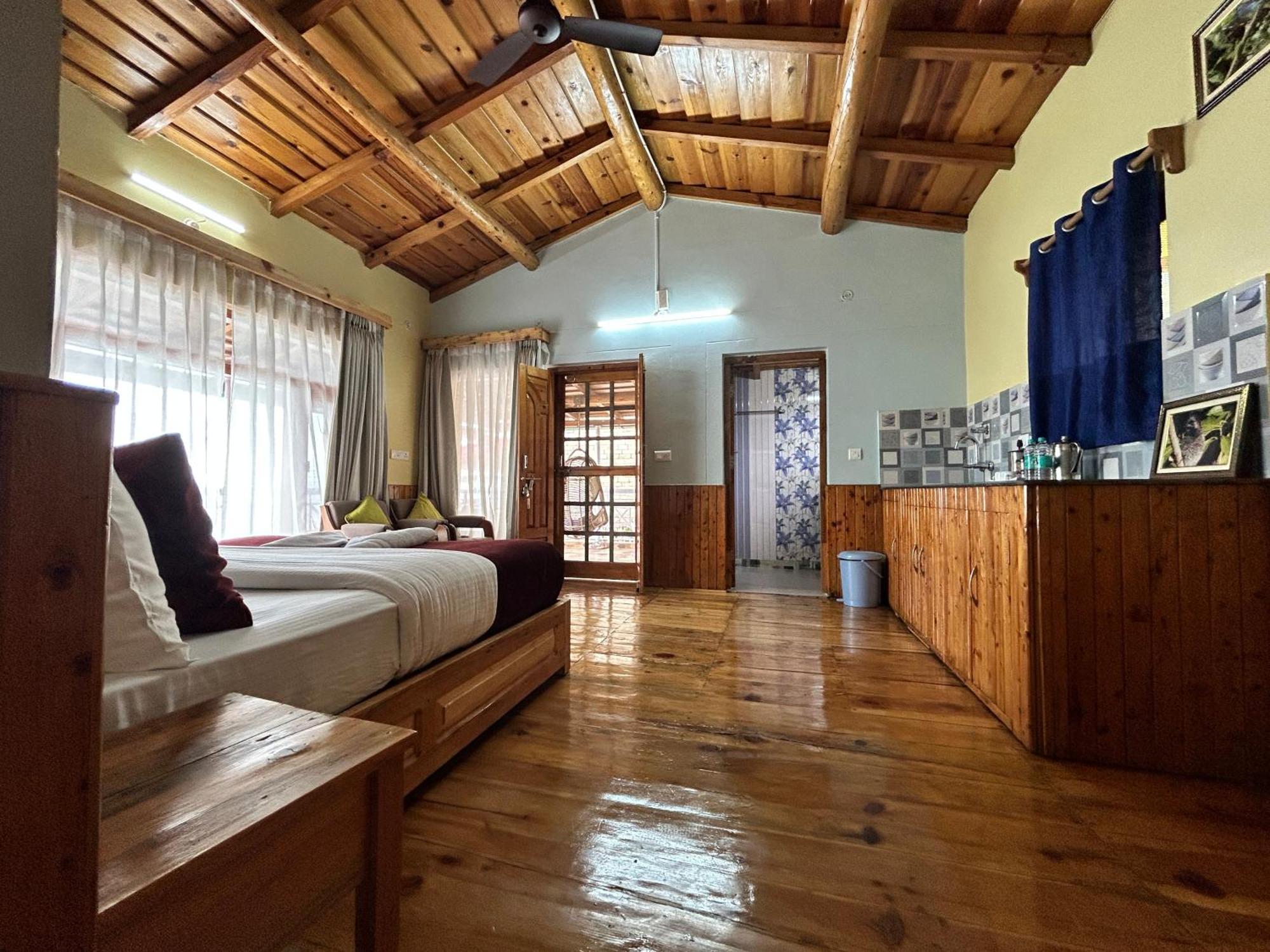 Kasar Himalaya Holiday Resort, Binsar Rd Almora Exterior photo