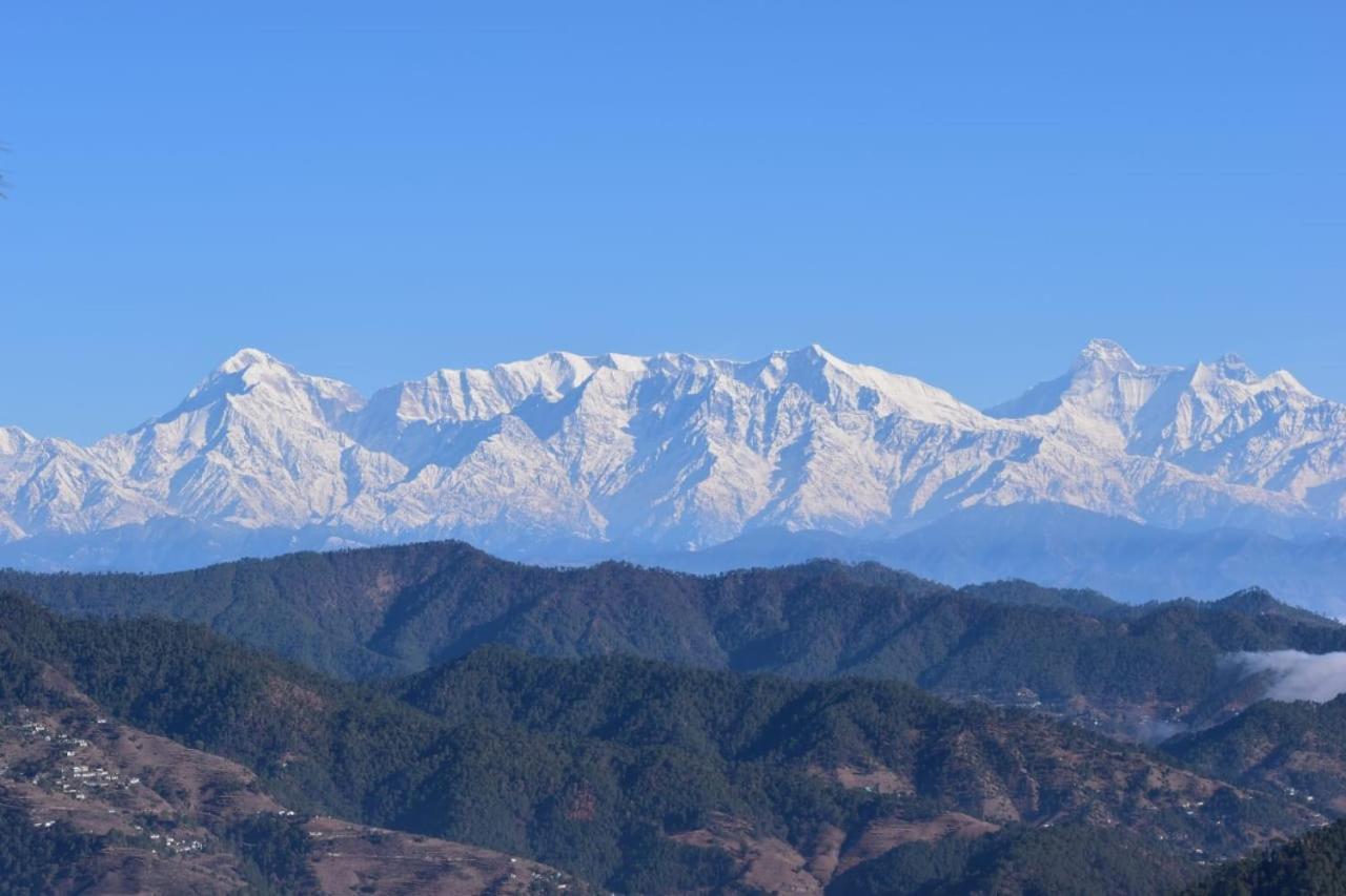 Kasar Himalaya Holiday Resort, Binsar Rd Almora Exterior photo